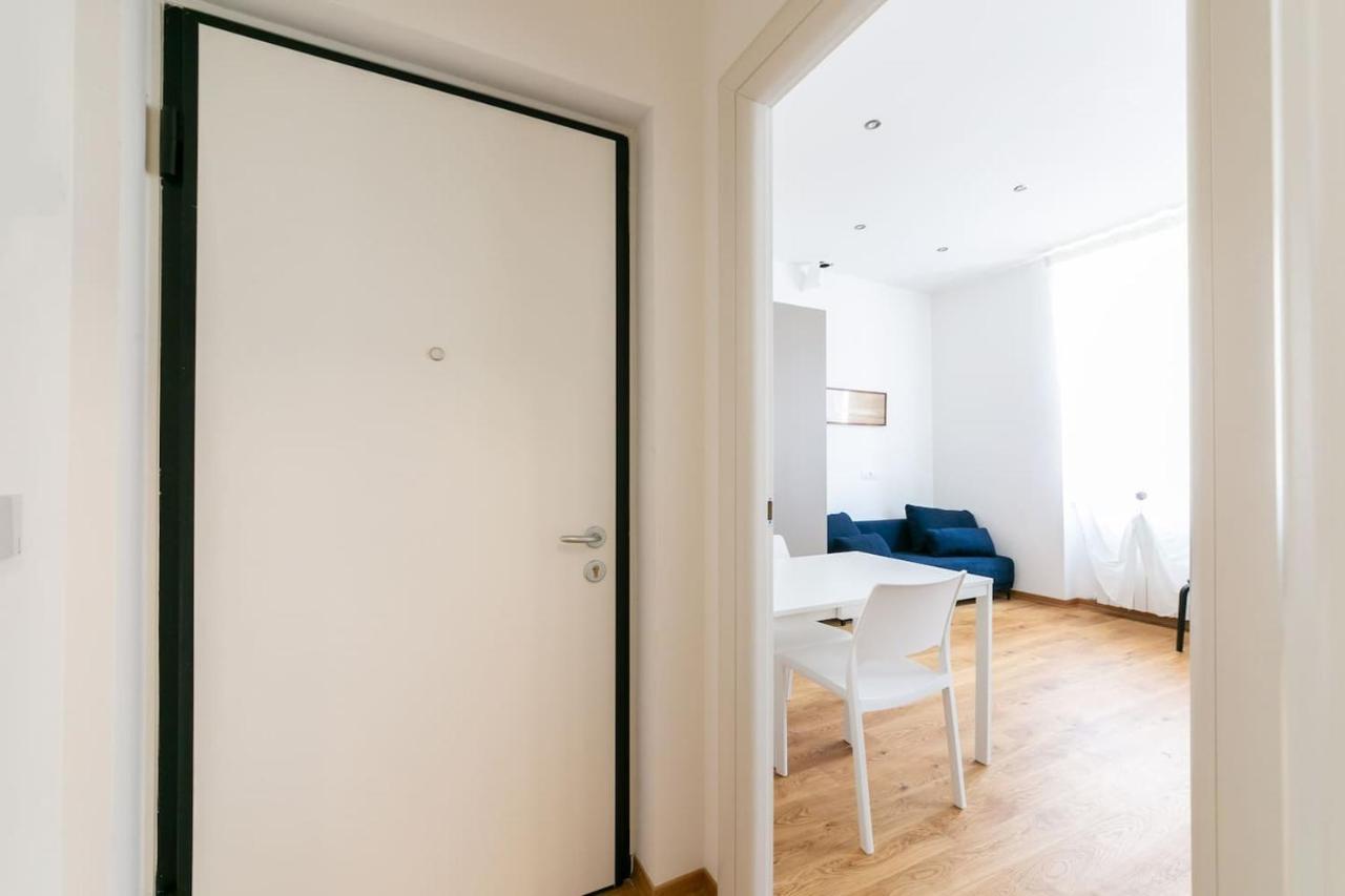~ Cozy Apartment ~ City Center Train Station Триест Екстериор снимка